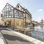 Nepomuk Hotel 4*