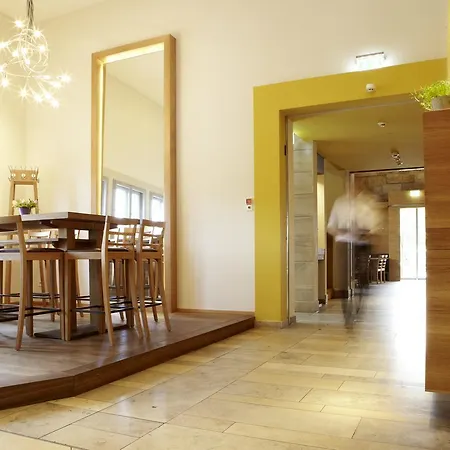 Nepomuk Hotel