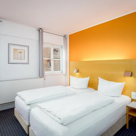 Nepomuk Hotel 4*